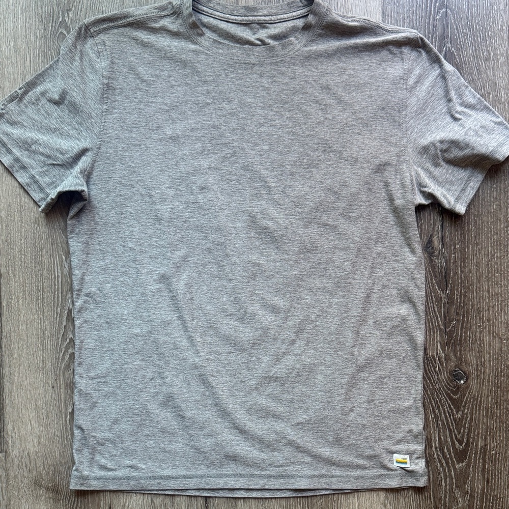 Vuori Heather Gray Short Sleeve Tee